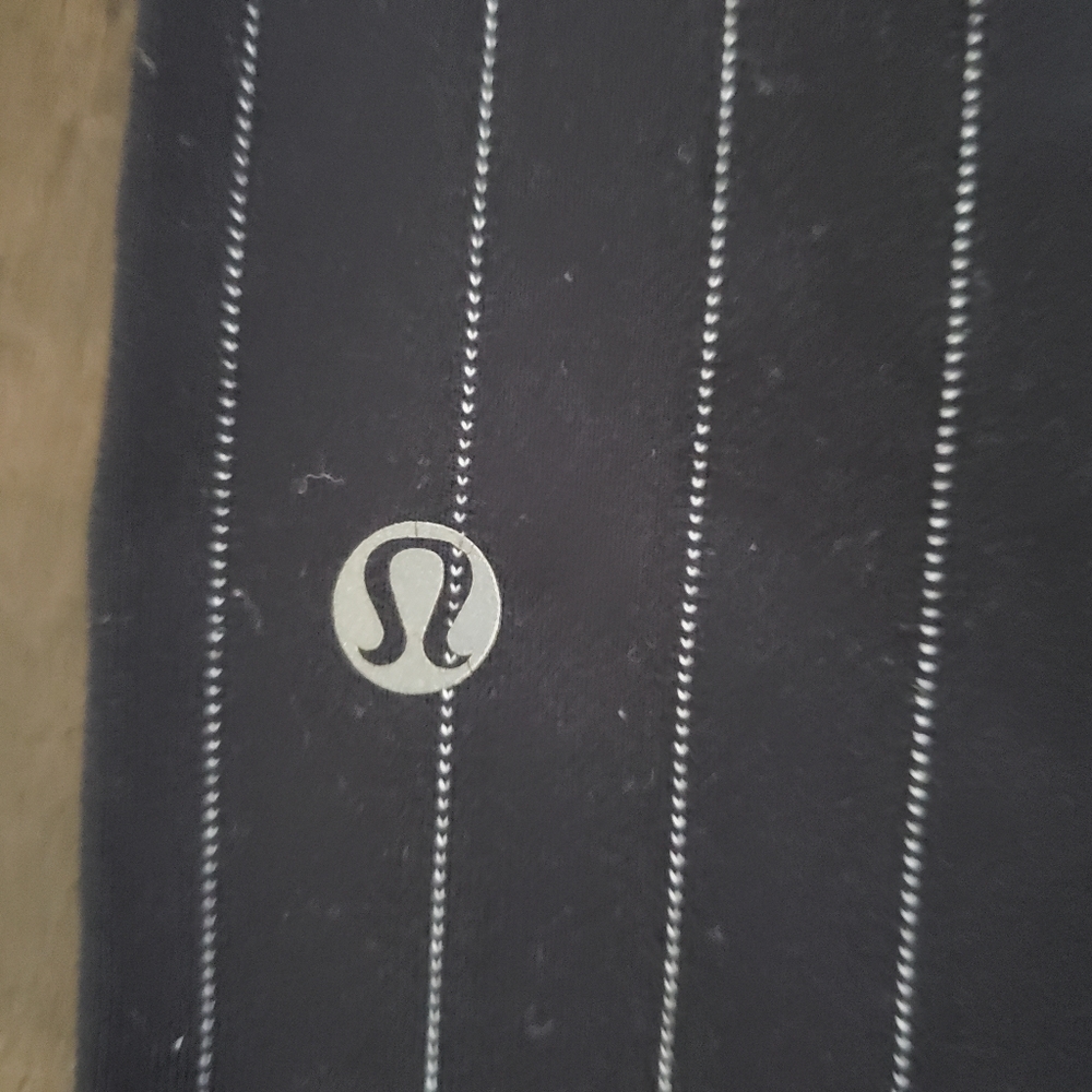 Deep vintage Lululemon bermuda long shorts lowrise - Picture 3 of 7